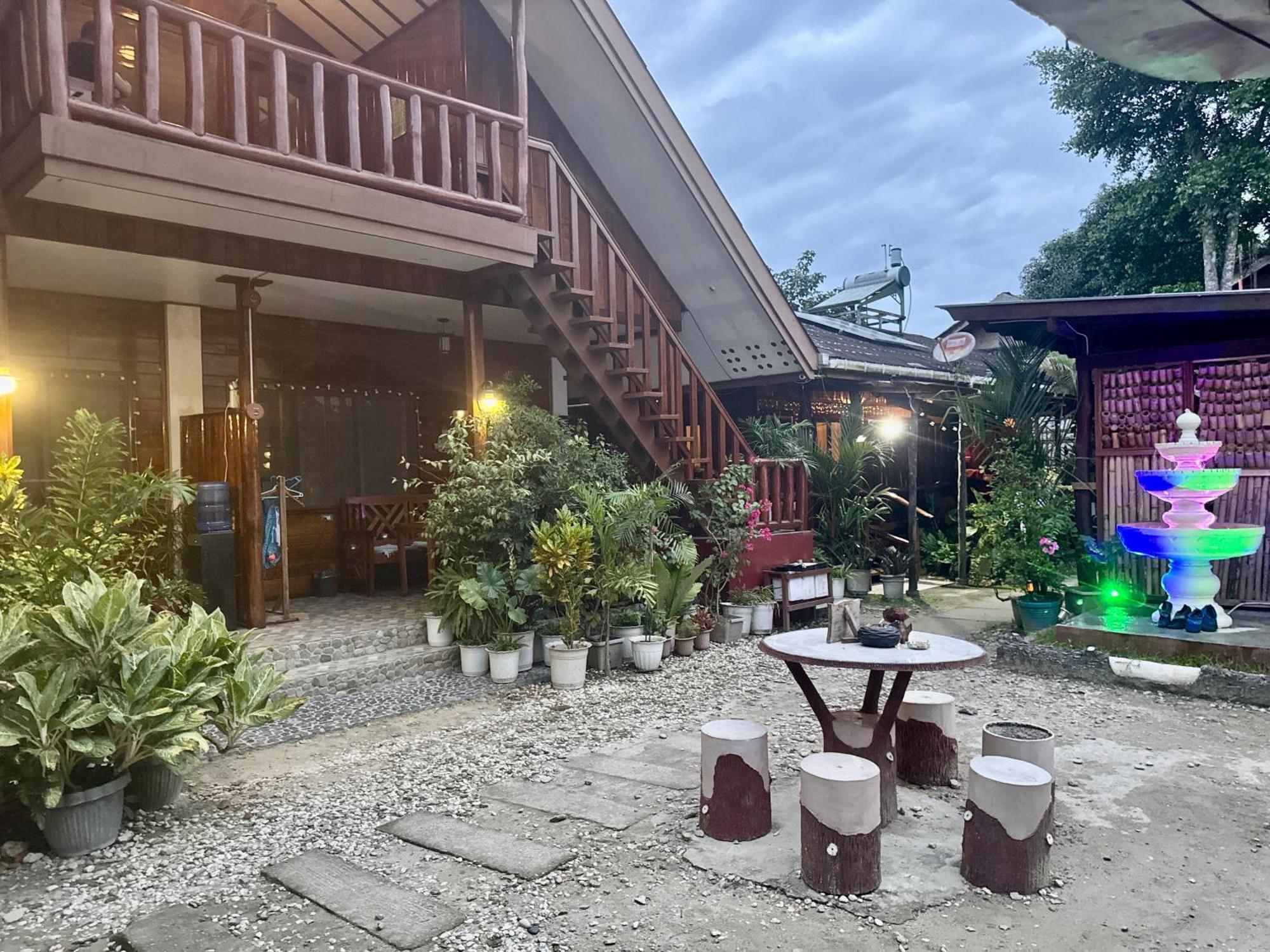 Theresa'S Pension House San Vicente  Exterior photo